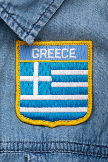 close-up-beautiful-greece-flag-embroidery-pin_23-2149323153
